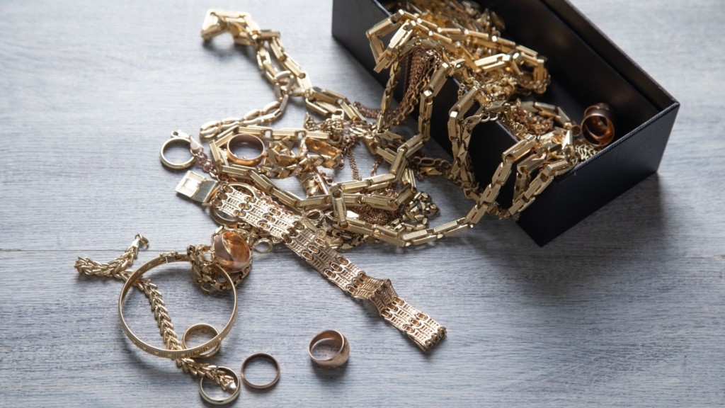 KOSMIMATA_SHUTTERSTOCK