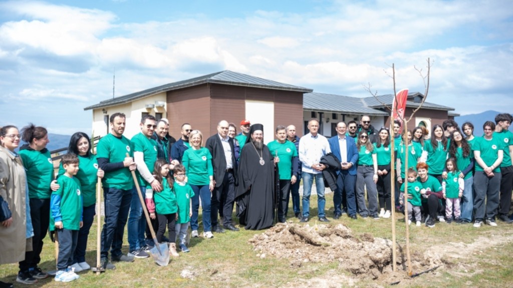 MixCollage-31-Mar-2026-04-30-AM-8394