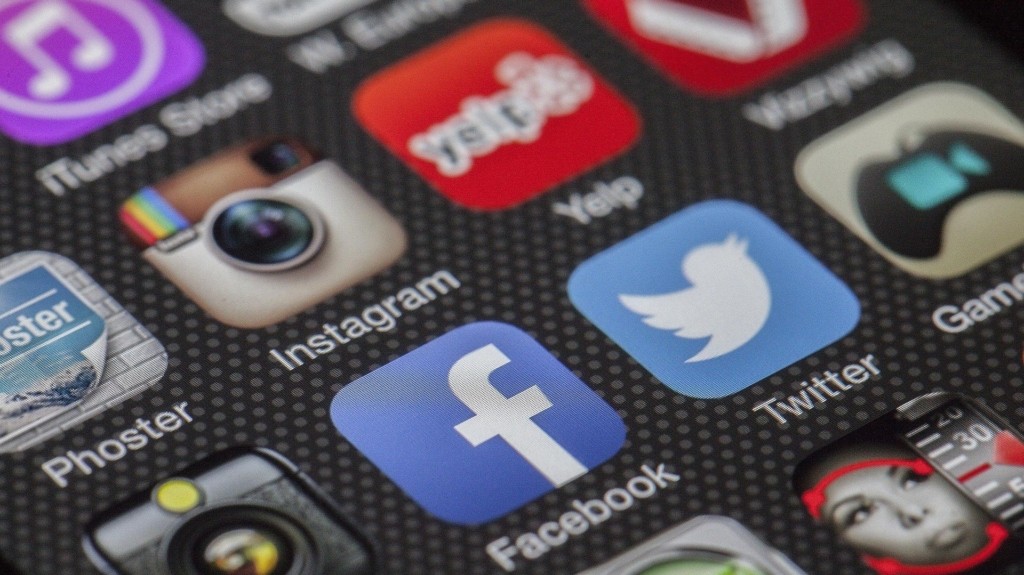 SOCIAL_MEDIA_NEW_456