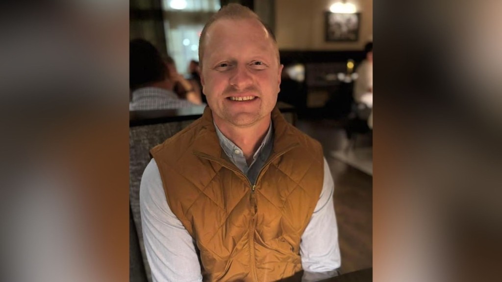 farsa_georgia_kathigitis