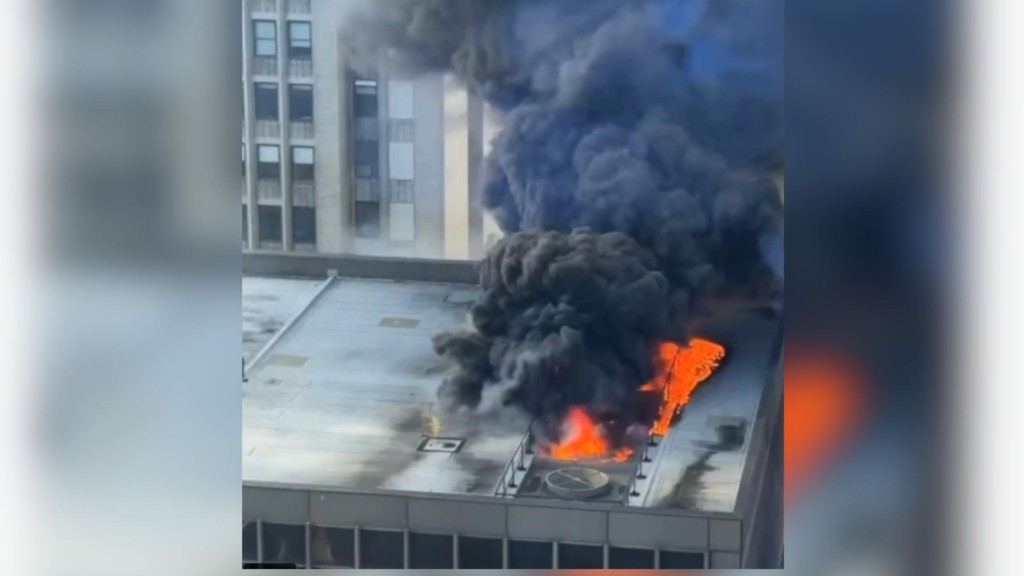 nea yorki fotia 98- new