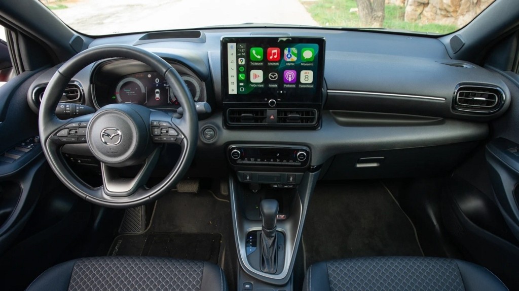 Mazda-2-Homura-6-of-35