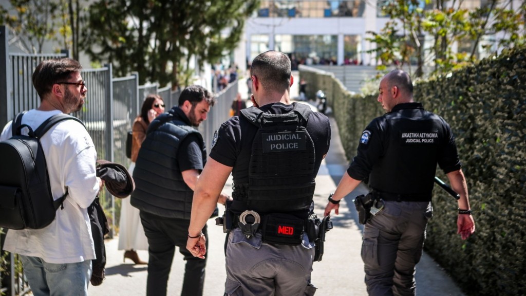 dikastiria epithesi 99- new