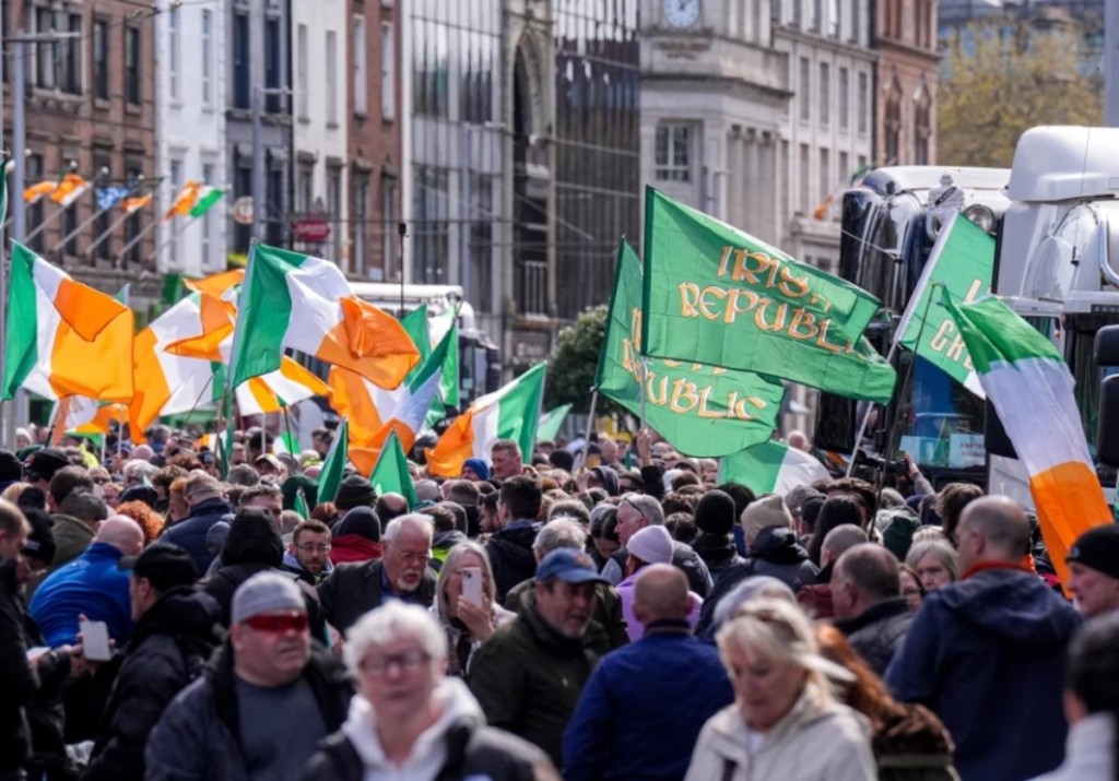 irlandia diadilosi (1)