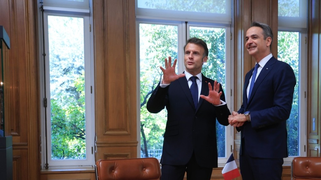 macron_mitsotakis_000