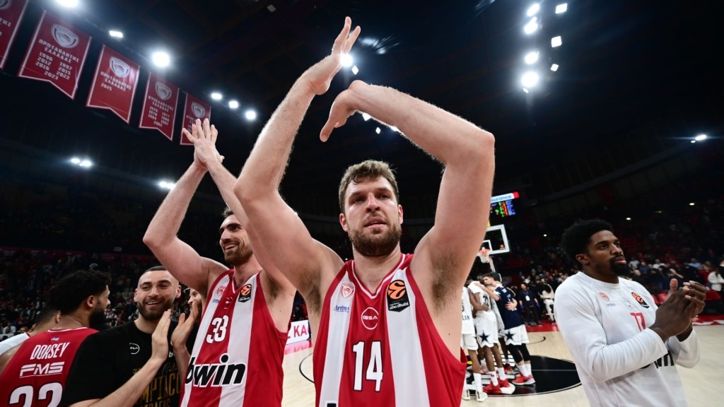 olympiakos armani – new