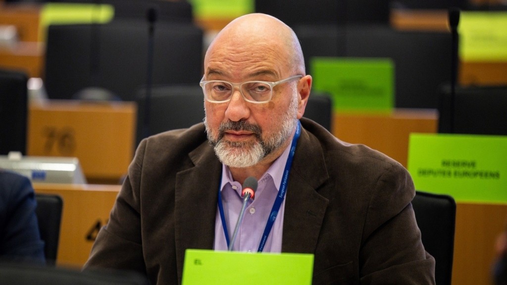 sakis arnaoutoglou epitropi 2026