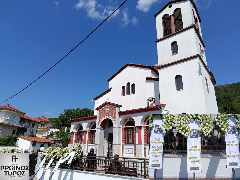 Θρήνος στην κηδεία του Παρασκευά Άντζα- Ποιοι έδωσαν το παρών (εικόνες) 14 EKKLHSIA