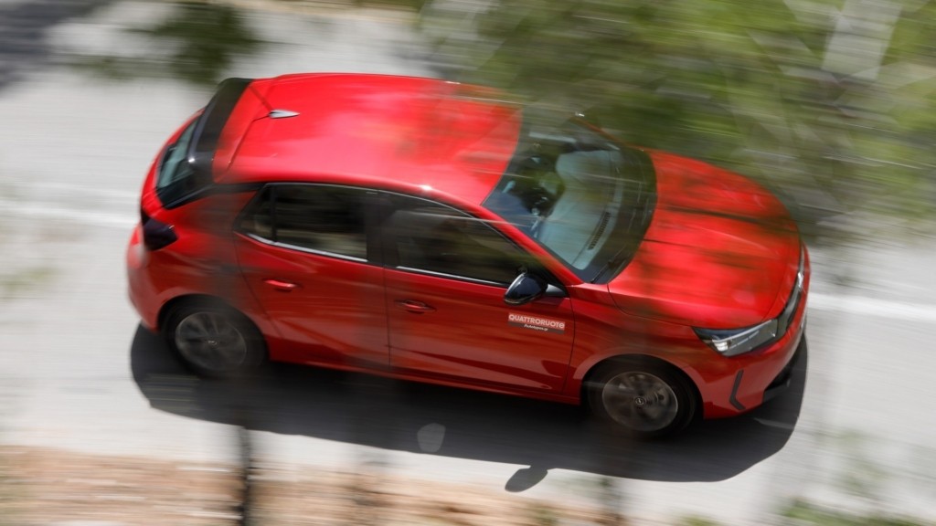 Opel_Corsa_Hybrid_0004