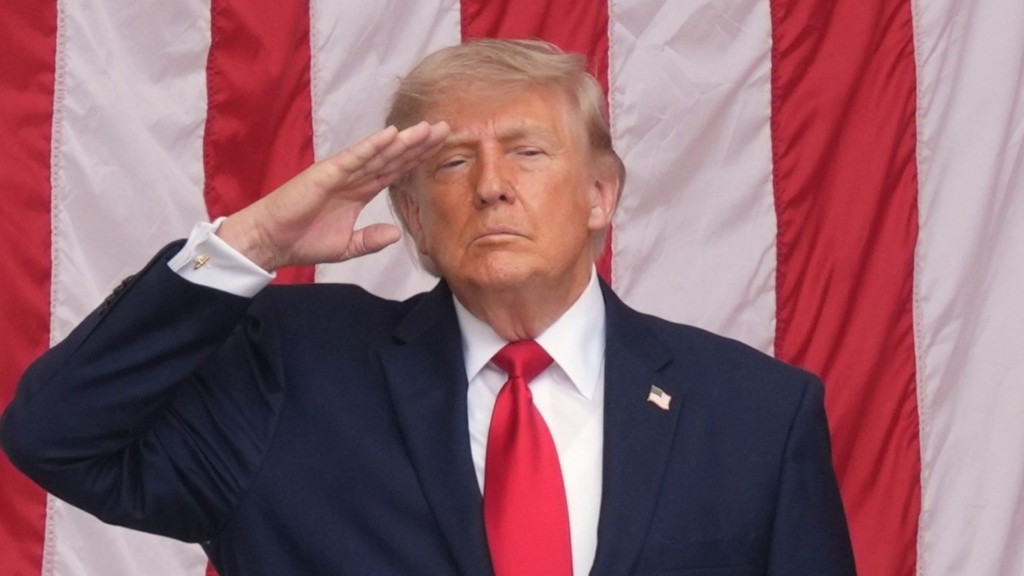 <div style="width:1px;height:1px"></div>donald-trump-1