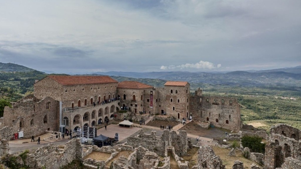 mystras-eksot