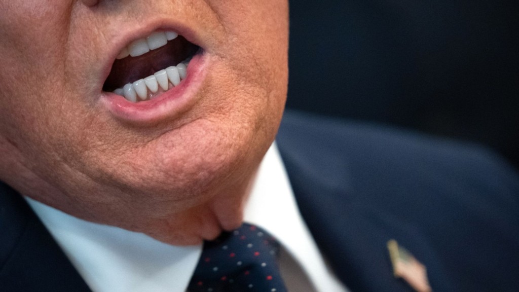 trump+teeth