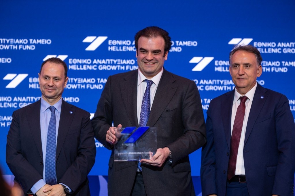 <div style="width:1px;height:1px"></div>Panagiotis Stampoulidis, Kyriakos Pierrakakis, Yannis Papachristou