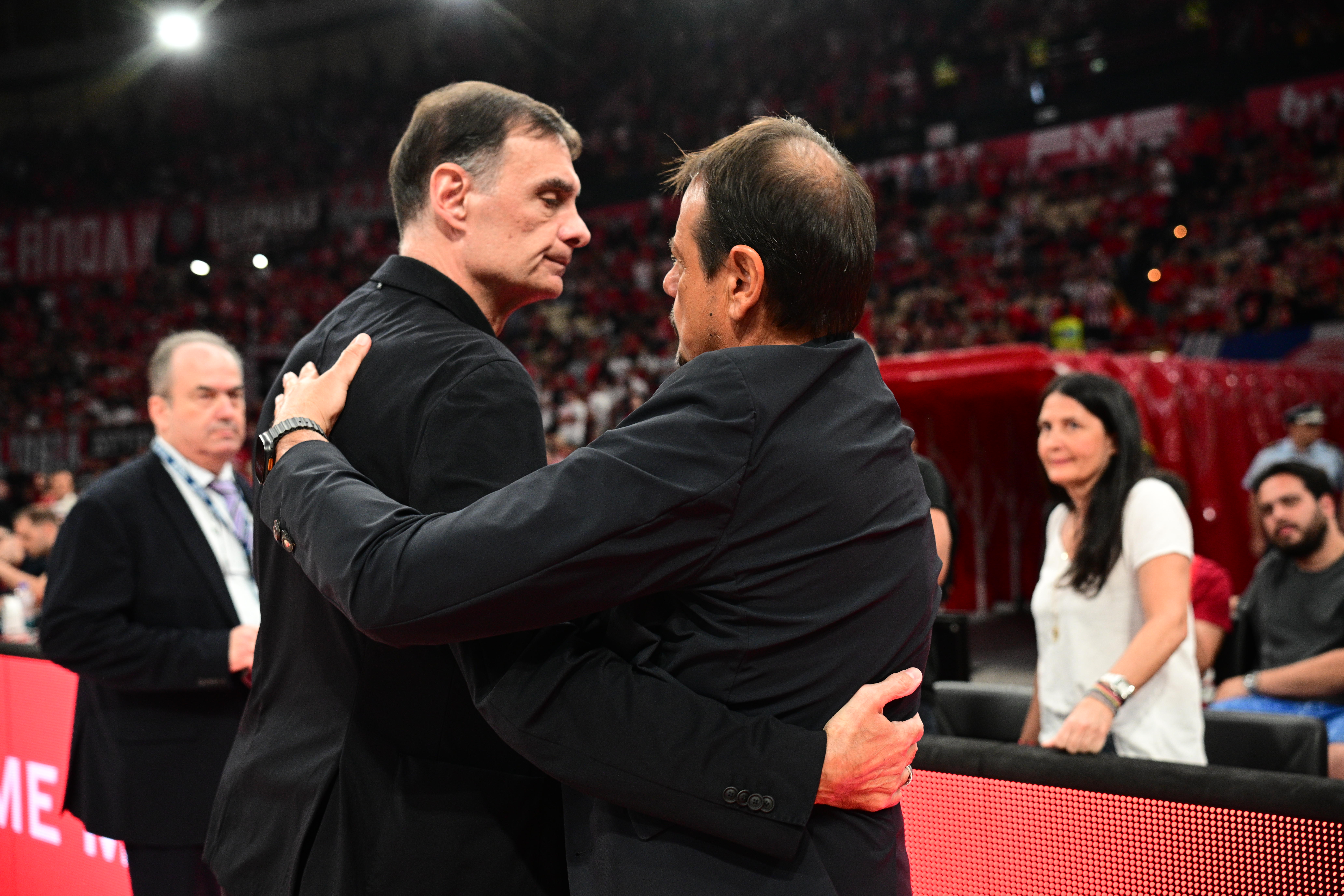 Ολυμπιακός – Παναθηναϊκός: Η μάχη του Game 3 στο ΣΕΦ – Σε εξ