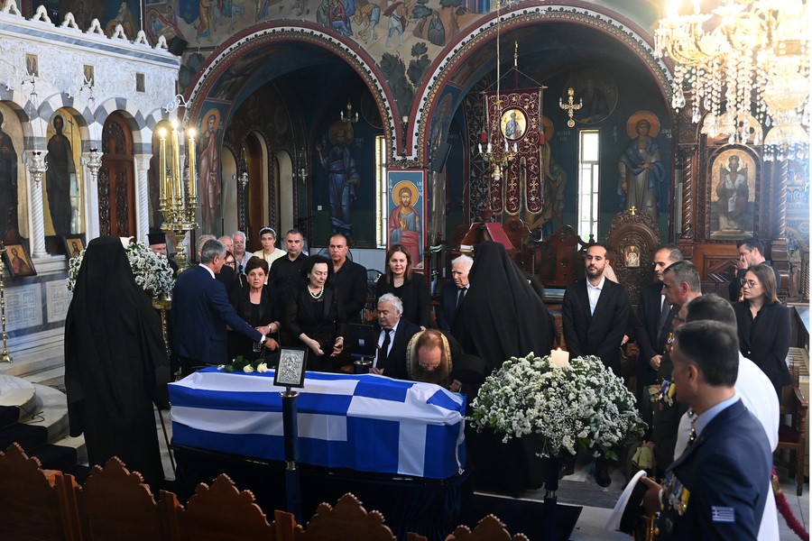 <div style="width:1px;height:1px"></div>Kideia-tagara-1