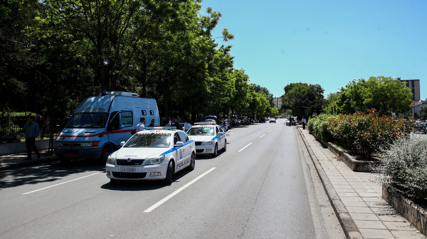 Μητέρα και γιος βρέθηκαν νεκροί μέσα στο σπίτι τους στην Αιγ