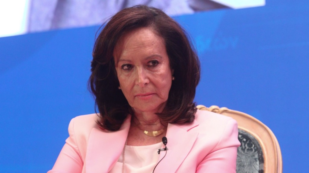 anna diamantopoulou 77- new
