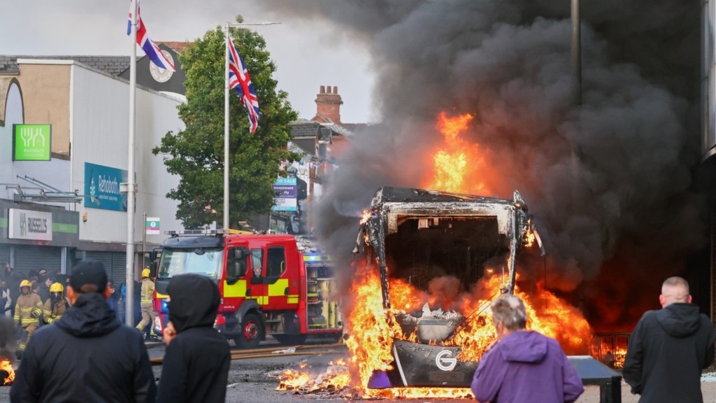 belfast_riots_new