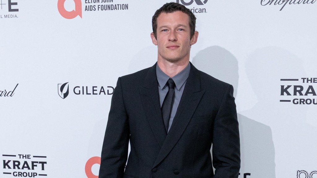 callum-turner_1106_1920-1080_new