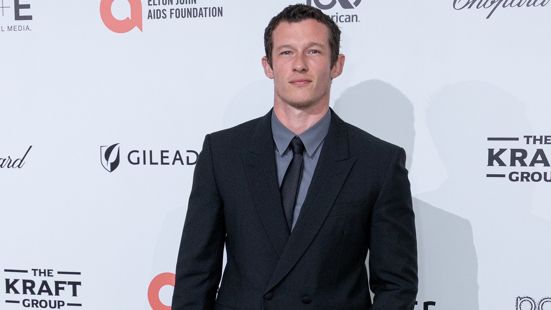 Callum Turner για τον ρόλο του James Bond: «Αρκετά διασκεδασ