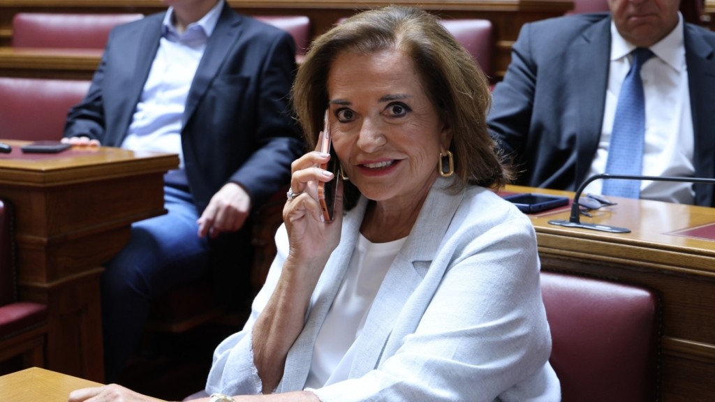 dora-bakogianni
