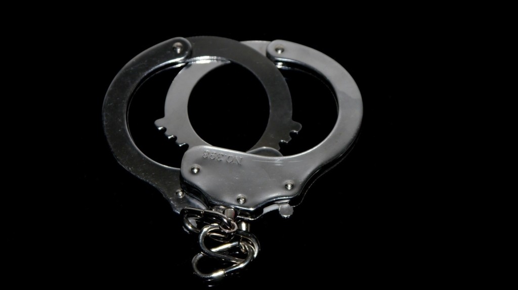 handcuffs_new_123