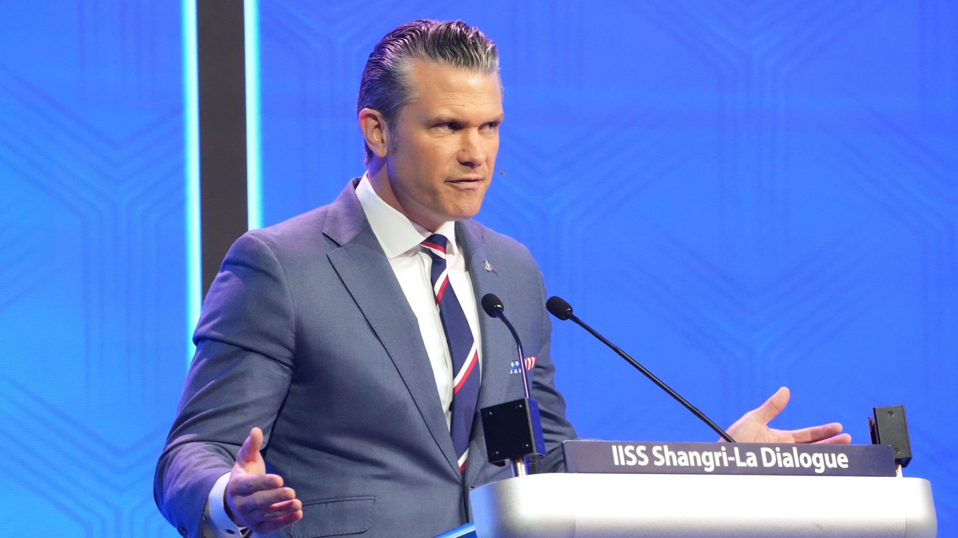 ΝΥΤ: Παρέμβαση Χεγκσεθ στις λίστες προαγωγών του Πολεμικού Ναυτικού – Έβγαλε εκτός γυναίκες και Αφροαμερικανούς