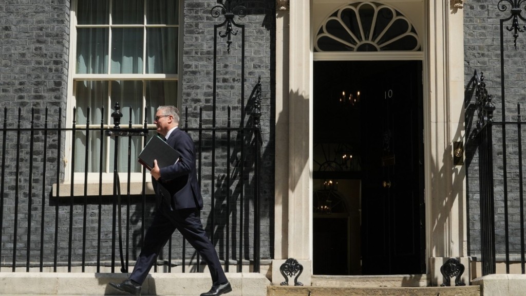 kir starmer downing street 10- new