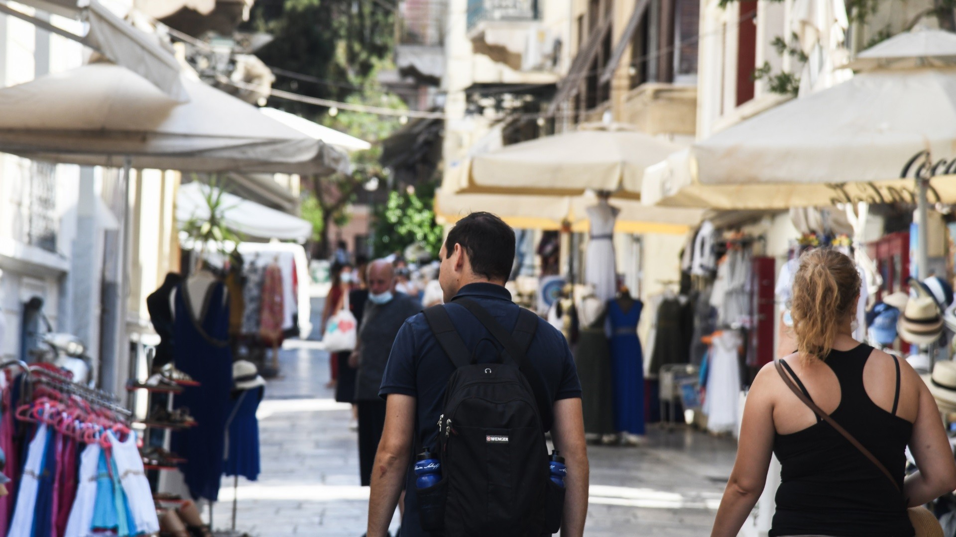 Το ΣτΕ θα αποφασίσει αν μπορούν να λειτουργούν Airbnb στην περιοχή της Πλάκας
