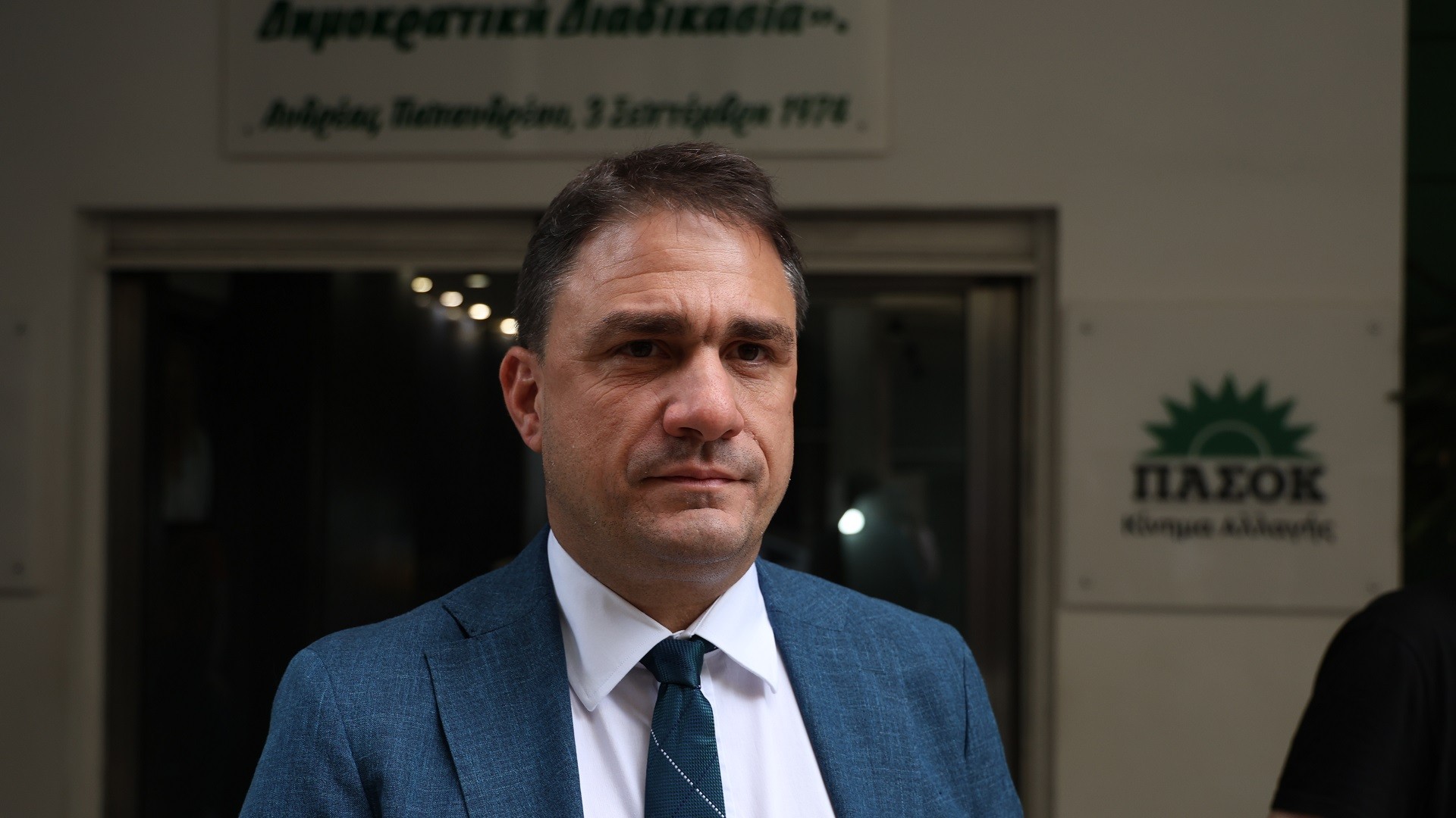 Ο Τσουκαλάς… μαζεύει τα περί διαγραφών στο ΠΑΣΟΚ τ
