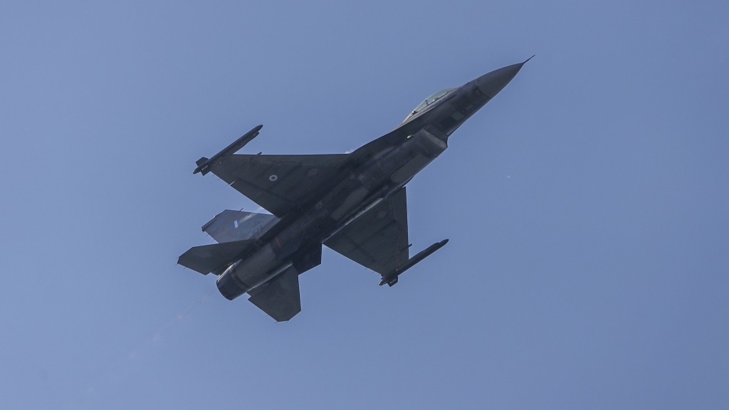 f-16_0907_1920-1080_new