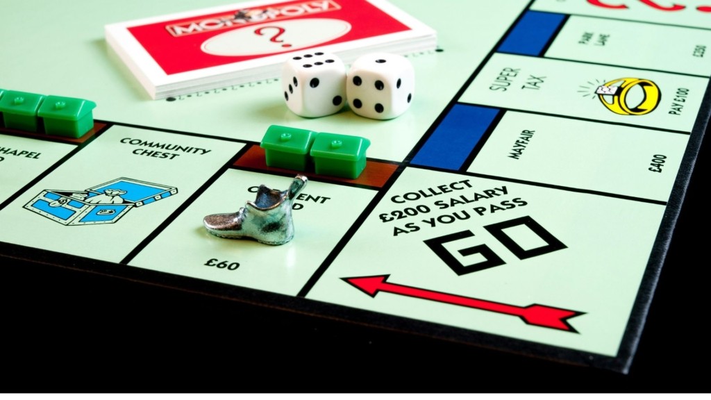 monopoly-william-warby-EfGa85RIkTE-unsplash