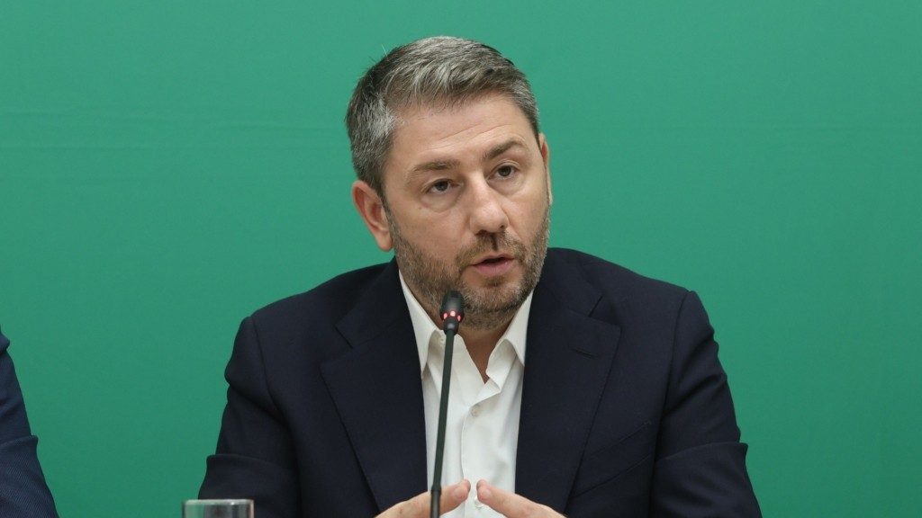nikos androulakis
