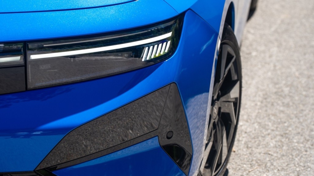 Opel-Astra-FL-PHEV-37-of-111