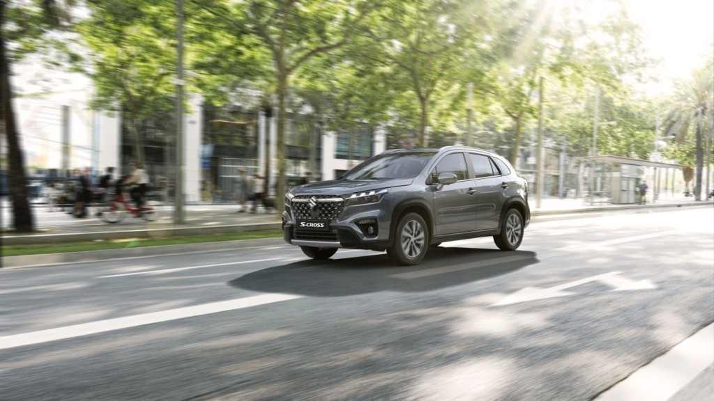 Suzuki-S-CROSS-4