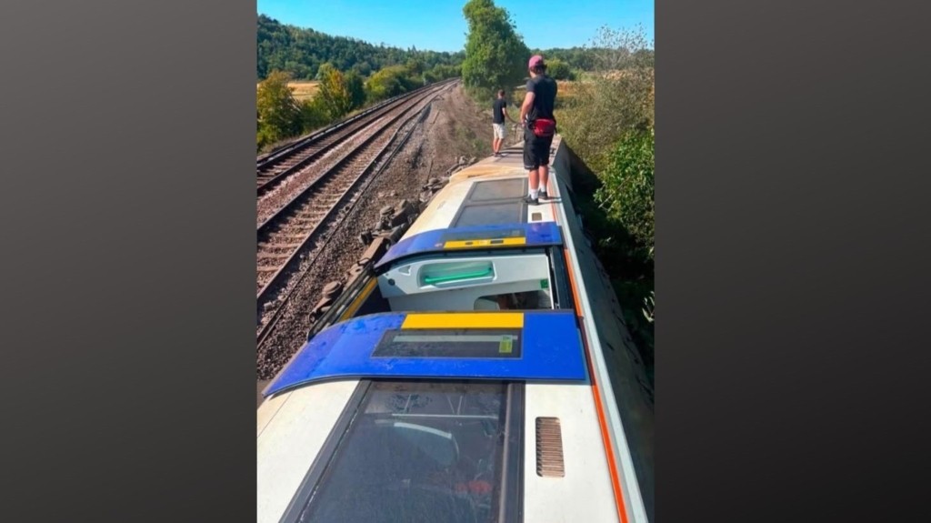 extroxiasmos treno