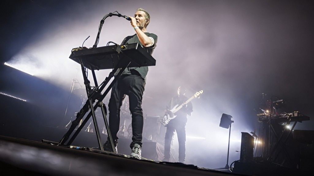 massive-attack_0308_1460-820_new