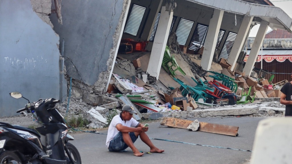 seismos-spitia-indonesia
