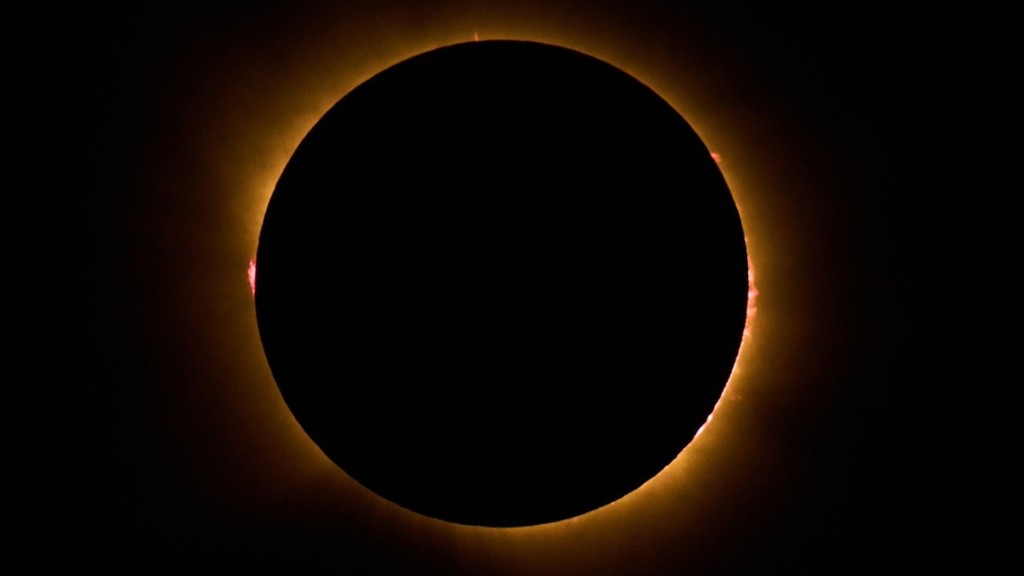 solar_eclipse_total