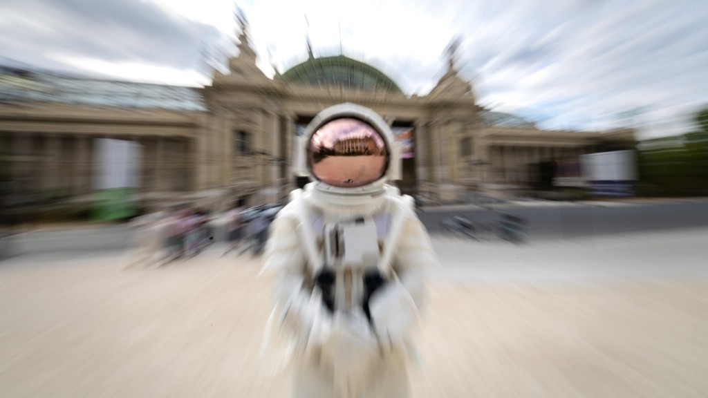 paris_space_diastima_gallia_diaskepsi_0909_1920-1080_new