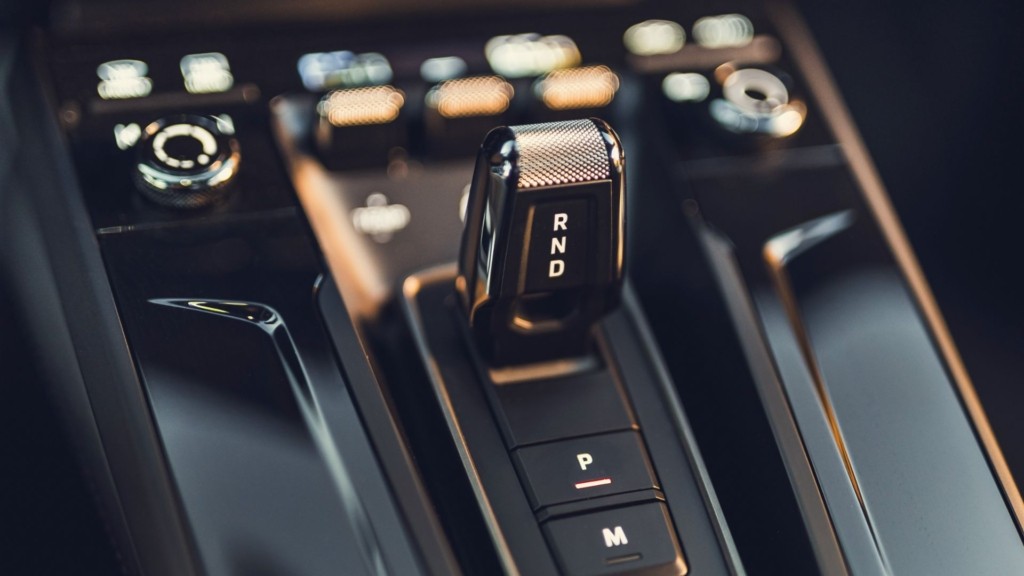 CARTEGENA_YELLOW_METALLIC_911_CARRERA_S_018_A9208054