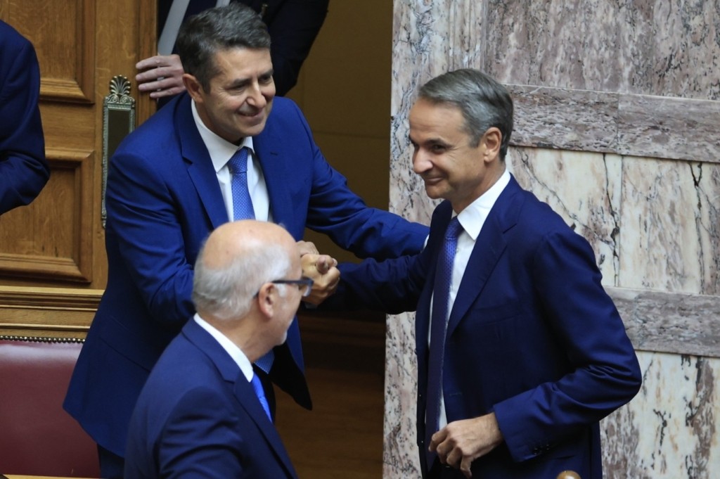 MYLONAKIS VOULI