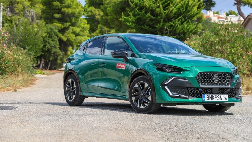 RENAULT_CLIO_015