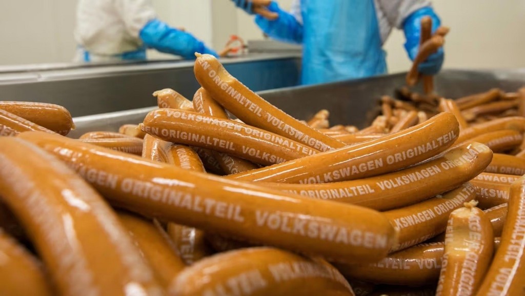 Volkswagen_currywurst_packaging (1)