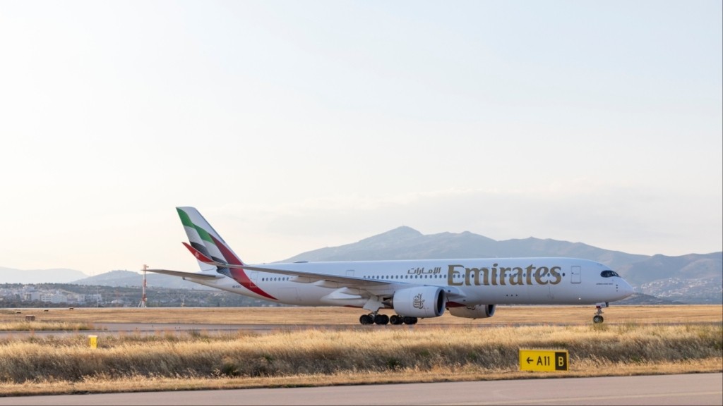 emirates plane