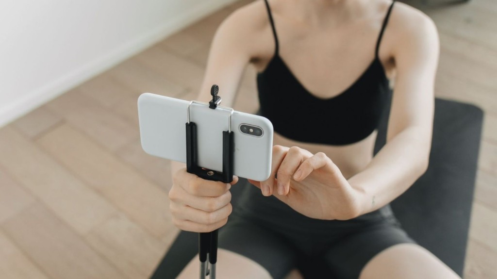 genz-smartphone-234