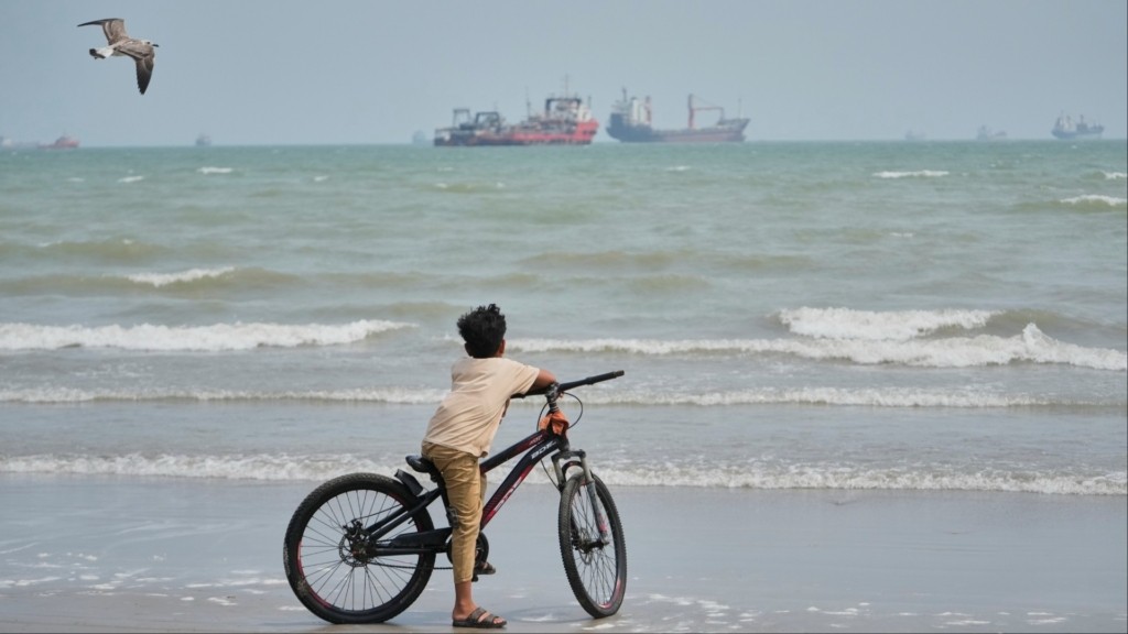 hormuz strait
