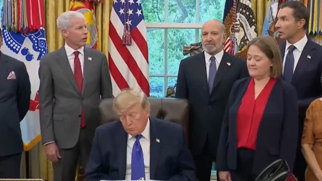 trump-ypnos
