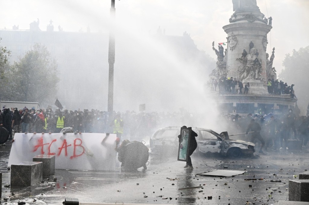 parisi epeisodia (1)