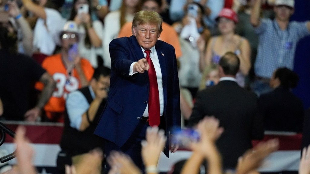trump-omilia